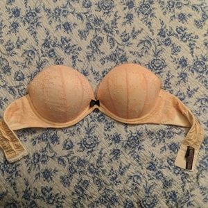 38C Victorias secret very sexy strapless bra